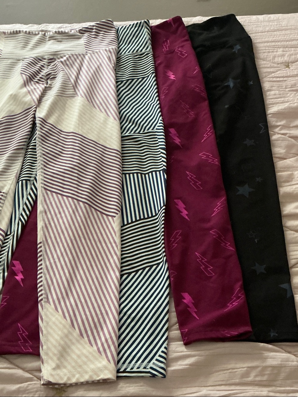 Old Navy Women’s Patterned Active Go-Dry Leggings - Pink, Navy, Burgundy & Black